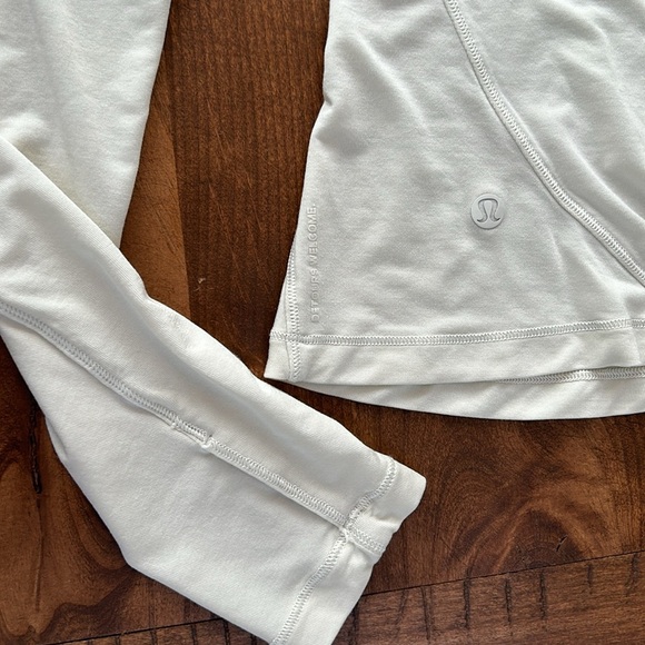 Lululemon Turtleneck Base Layer - Picture 3 of 4